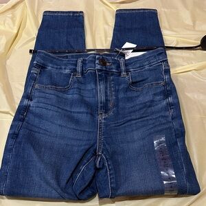 American Eagle Women's Jeans Size 4 short